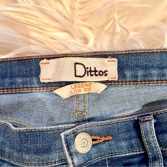 Dittos distressed Jeggings low rise size 28 - Picture 4 of 5